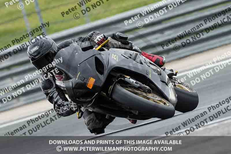 cadwell no limits trackday;cadwell park;cadwell park photographs;cadwell trackday photographs;enduro digital images;event digital images;eventdigitalimages;navarra;no limits trackdays;peter wileman photography;racing digital images;trackday digital images;trackday photos